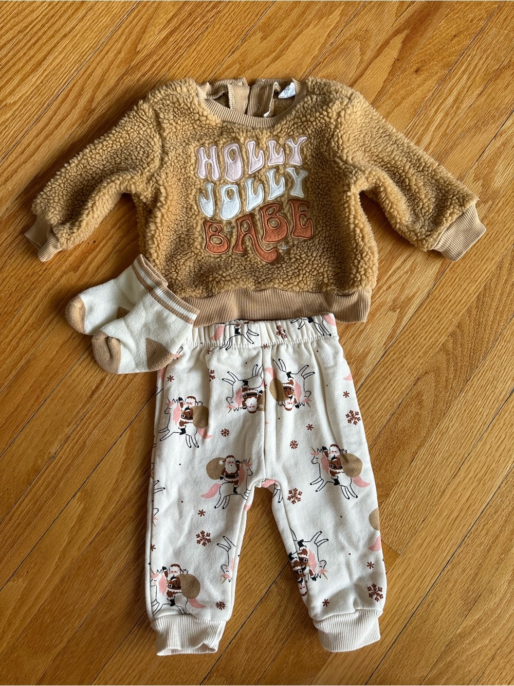 HOLLY JOLLY BABE 🎅Cozy Tan Sherpa Top & Cream Reindeer Leggings Set with Socks